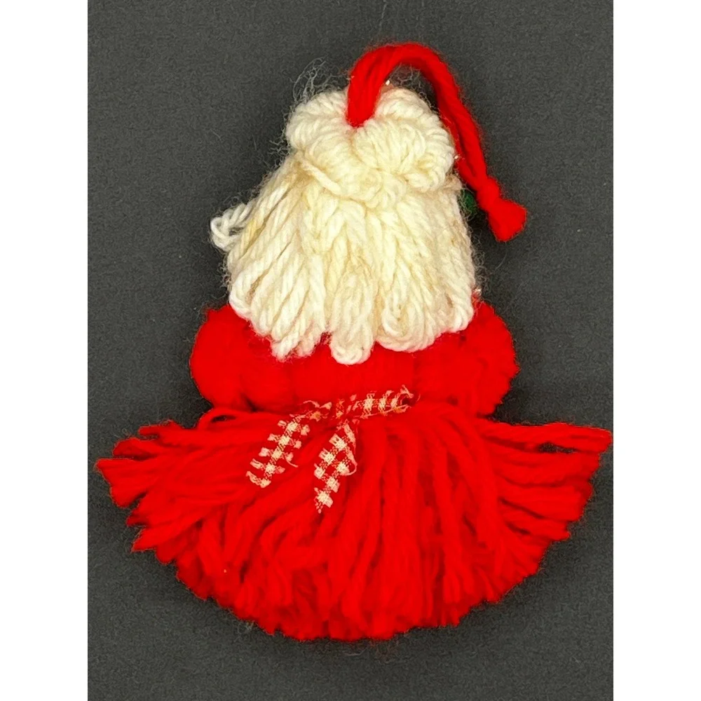 Vtg 1975 Hallmark Mrs Claus Yarn Doll Christmas Ornament Red Gingham Felt Apron